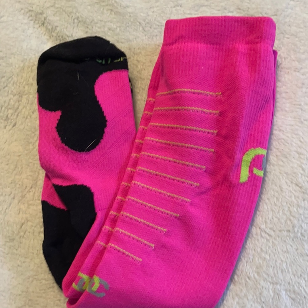 Pro Compression socks.  Sm/med